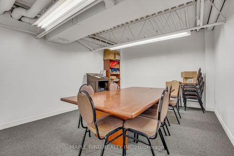 Photo 25 at 31 - 2899 Steeles Avenue W, York University Heights, Toronto