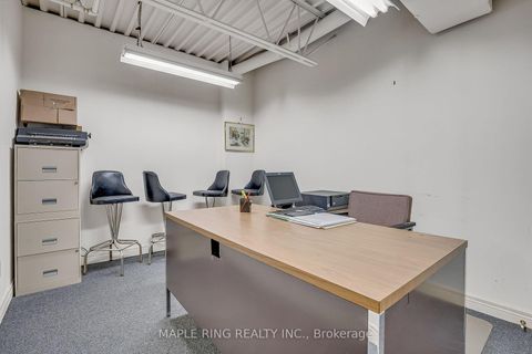 Photo 28 at 31 - 2899 Steeles Avenue W, York University Heights, Toronto