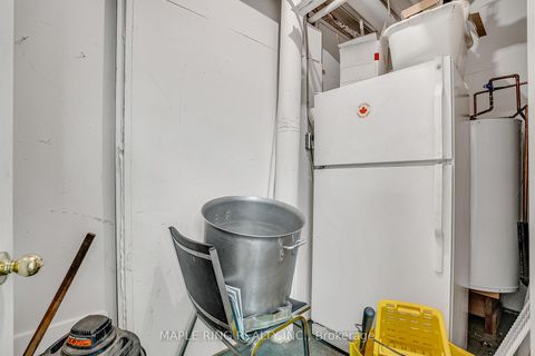 Photo 31 at 31 - 2899 Steeles Avenue W, York University Heights, Toronto