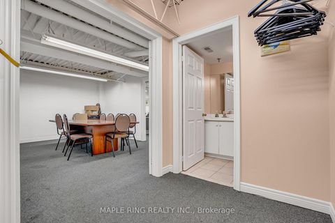 Photo 33 at 31 - 2899 Steeles Avenue W, York University Heights, Toronto