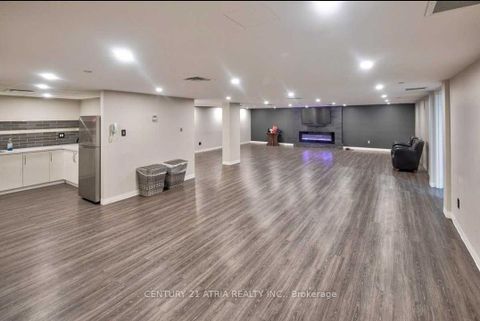 Photo 12 at 340 - 4005 Don Mills Road, Hillcrest Village, Toronto