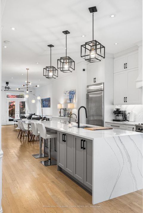 Photo 5 at 121 Davenport Road, Annex, Toronto