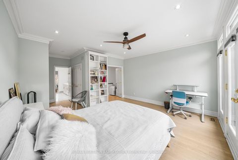 Photo 10 at 121 Davenport Road, Annex, Toronto