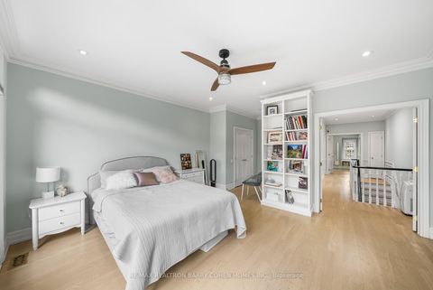 Photo 15 at 121 Davenport Road, Annex, Toronto