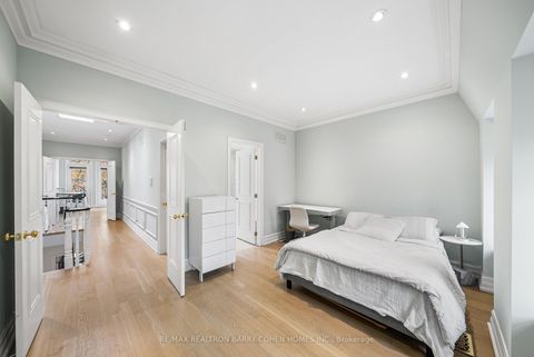 Photo 20 at 121 Davenport Road, Annex, Toronto