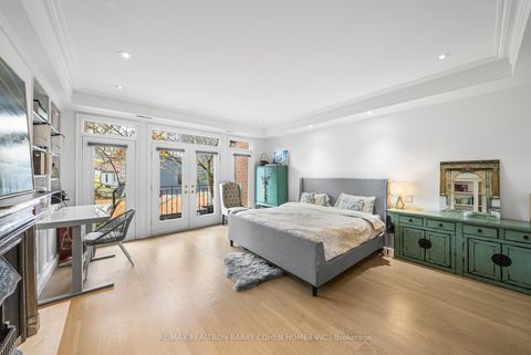 Photo 23 at 121 Davenport Road, Annex, Toronto