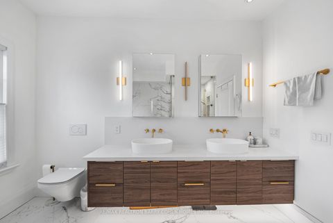 Photo 30 at 121 Davenport Road, Annex, Toronto