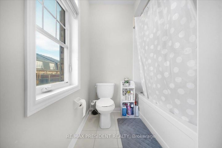 Photo 26 at 3 DALE MEADOWS Road, Bram West, Brampton