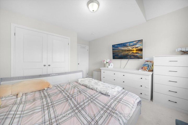 Photo 28 at 3 DALE MEADOWS Road, Bram West, Brampton