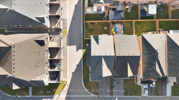 Photo 34 at 3 DALE MEADOWS Road, Bram West, Brampton