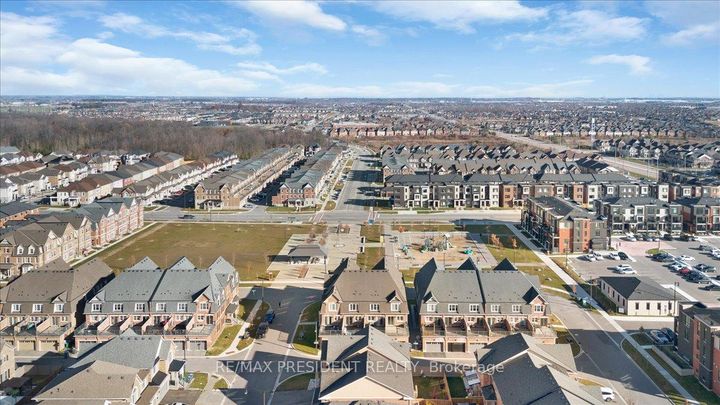 Photo 36 at 3 DALE MEADOWS Road, Bram West, Brampton