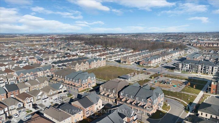 Photo 37 at 3 DALE MEADOWS Road, Bram West, Brampton