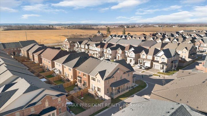 Photo 38 at 3 DALE MEADOWS Road, Bram West, Brampton