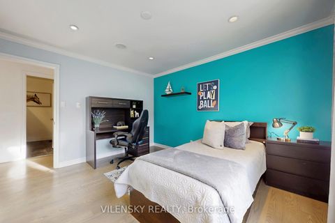 Photo 14 at 32 Whitfield Court, Aurora Highlands, Aurora