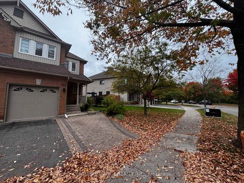 Photo 2 at 102 Woodroof Crescent, Bayview Wellington, Aurora