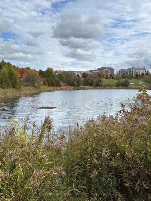 Photo 5 at 102 Woodroof Crescent, Bayview Wellington, Aurora