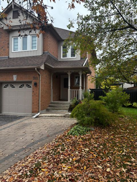 Photo 6 at 102 Woodroof Crescent, Bayview Wellington, Aurora