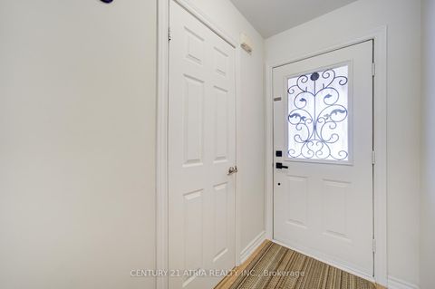 Photo 7 at 102 Woodroof Crescent, Bayview Wellington, Aurora