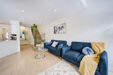 Photo 14 at 102 Woodroof Crescent, Bayview Wellington, Aurora