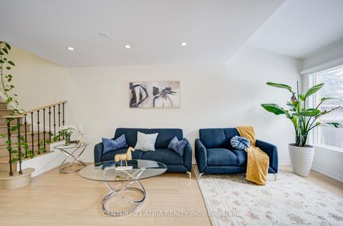 Photo 17 at 102 Woodroof Crescent, Bayview Wellington, Aurora