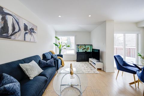 Photo 18 at 102 Woodroof Crescent, Bayview Wellington, Aurora