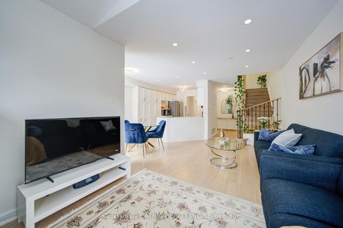 Photo 19 at 102 Woodroof Crescent, Bayview Wellington, Aurora