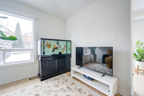 Photo 20 at 102 Woodroof Crescent, Bayview Wellington, Aurora