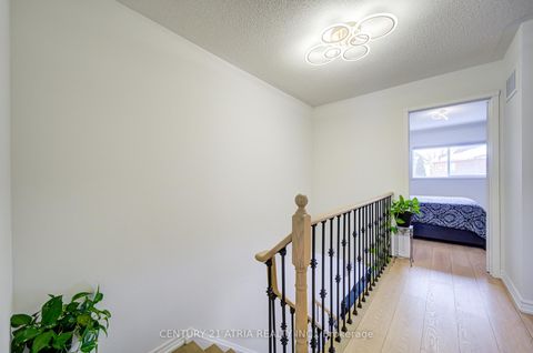 Photo 25 at 102 Woodroof Crescent, Bayview Wellington, Aurora