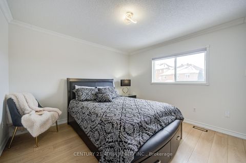 Photo 27 at 102 Woodroof Crescent, Bayview Wellington, Aurora