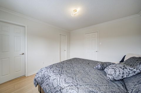 Photo 29 at 102 Woodroof Crescent, Bayview Wellington, Aurora