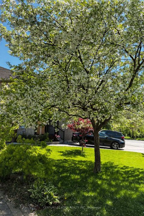 Photo 49 at 102 Woodroof Crescent, Bayview Wellington, Aurora