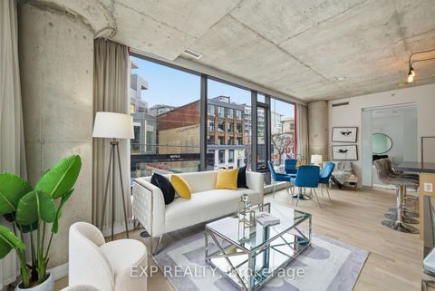 Photo 15 at 213 - 560 King Street W, Waterfront Communities C1, Toronto