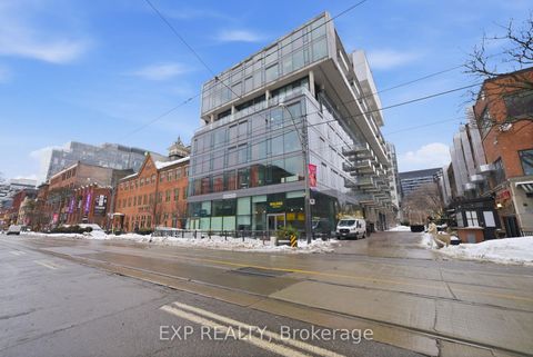 Photo 28 at 213 - 560 King Street W, Waterfront Communities C1, Toronto