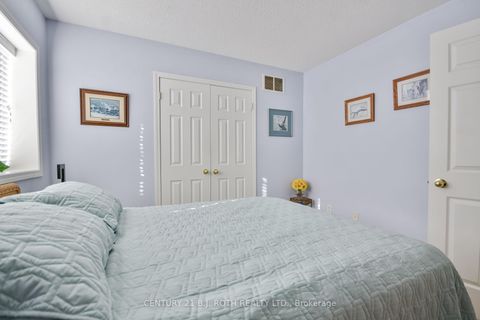 Photo 15 at 3 - 358 Little Avenue, Allandale, Barrie