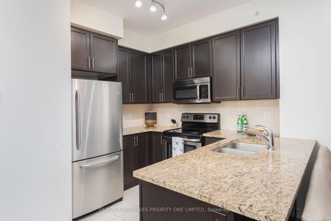 Photo 4 at 614 - 9255 Jane Street, Maple, Vaughan