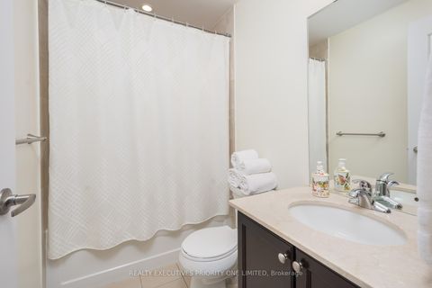 Photo 16 at 614 - 9255 Jane Street, Maple, Vaughan