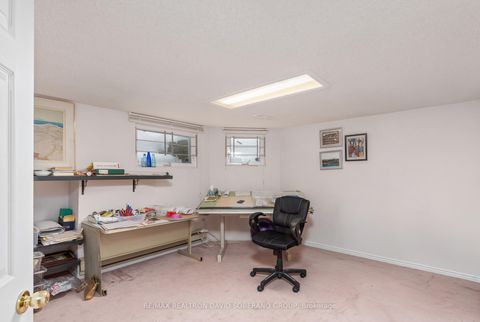 Photo 29 at 11 Thamesford Court, Clanton Park, Toronto