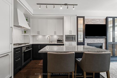 Photo 8 at 512 - 30 Old Mill Road, Kingsway South, Toronto