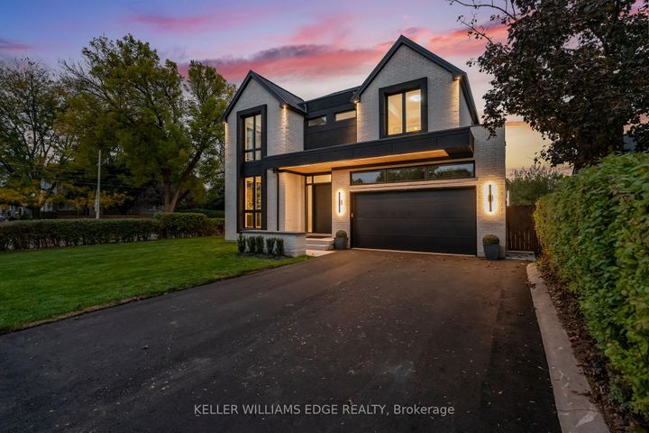 Photo 1 at 144 Mansfield Drive, CP College Park, Oakville