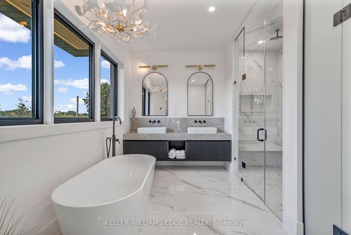 Photo 14 at 144 Mansfield Drive, CP College Park, Oakville