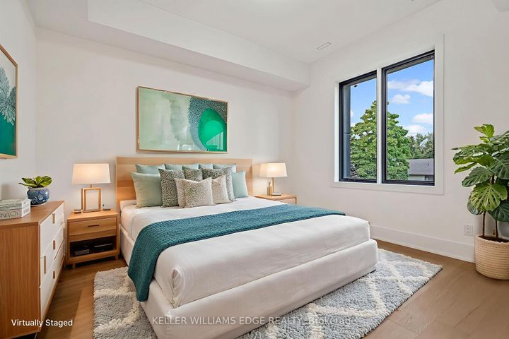 Photo 19 at 144 Mansfield Drive, CP College Park, Oakville