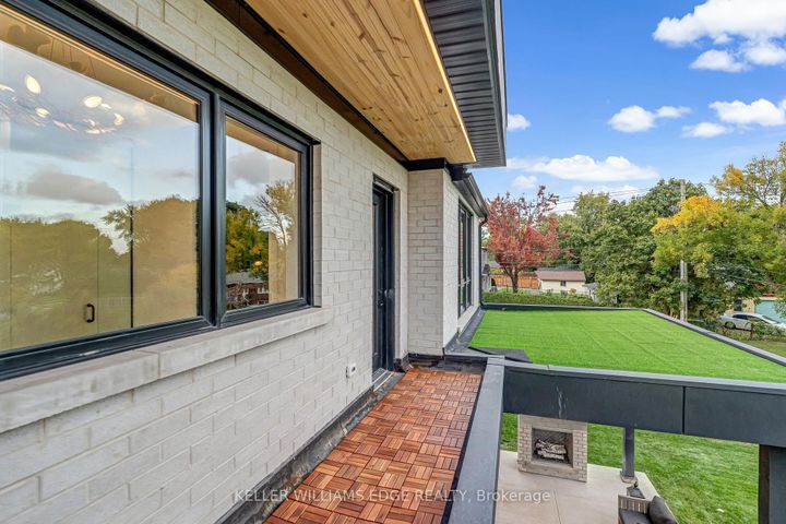 Photo 23 at 144 Mansfield Drive, CP College Park, Oakville