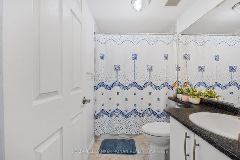 Photo 23 at 311 - 500 Mapleview Drive, Holly, Barrie