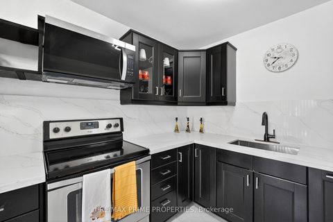 Photo 13 at 90 Maris Shep Way, Don Valley Village, Toronto