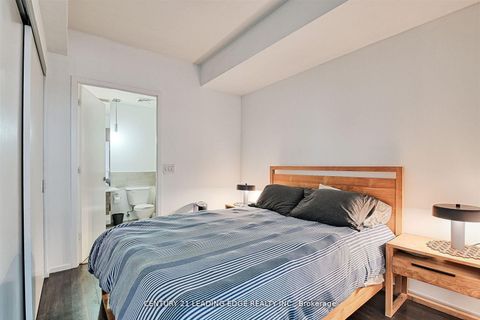 Photo 13 at 405 - 8 Charlotte Street, Waterfront Communities C1, Toronto