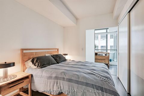 Photo 14 at 405 - 8 Charlotte Street, Waterfront Communities C1, Toronto