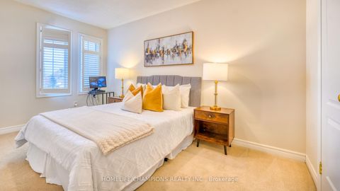 Photo 14 at 47 Kimono Crescent, Rouge Woods, Richmond Hill