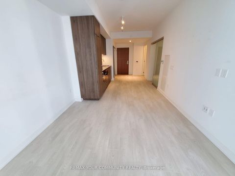 Photo 3 at 408 - 15 Queens Quay E, Waterfront Communities C8, Toronto