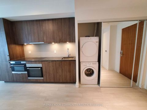 Photo 10 at 408 - 15 Queens Quay E, Waterfront Communities C8, Toronto