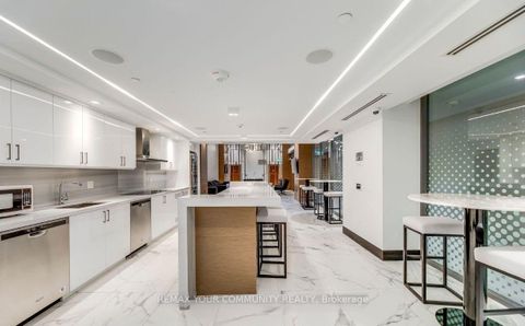 Photo 16 at 408 - 15 Queens Quay E, Waterfront Communities C8, Toronto